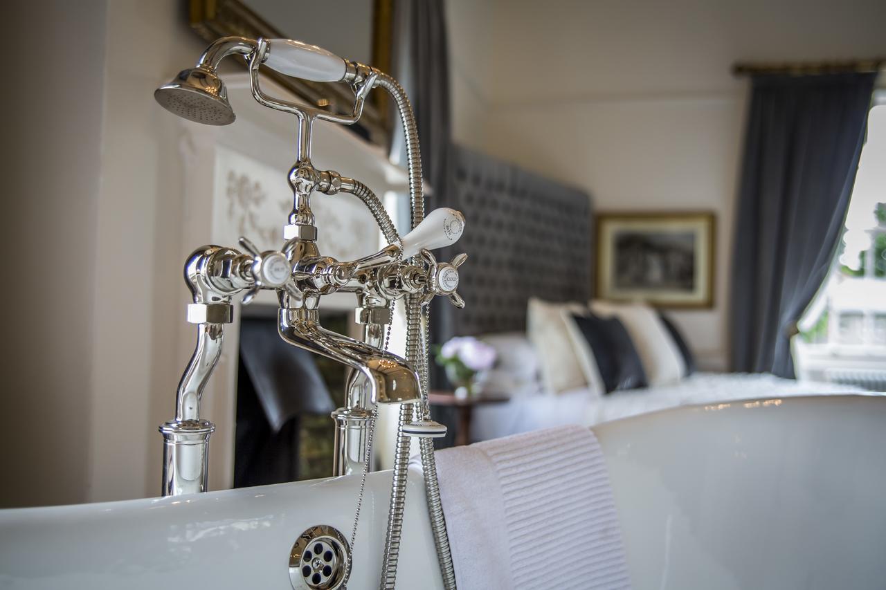 The Coach & Horses Inn Bolton by Bowland 外观 照片