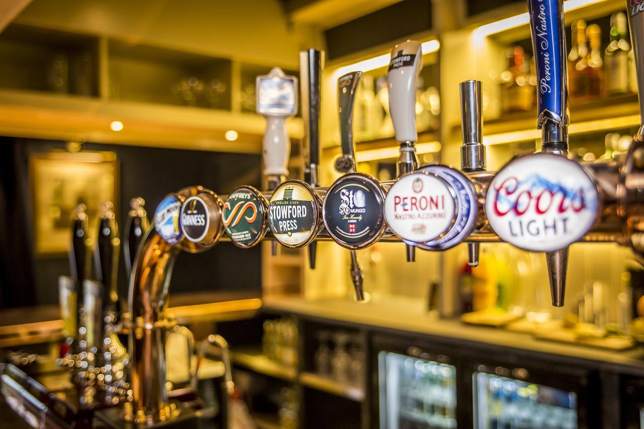 The Coach & Horses Inn Bolton by Bowland 外观 照片